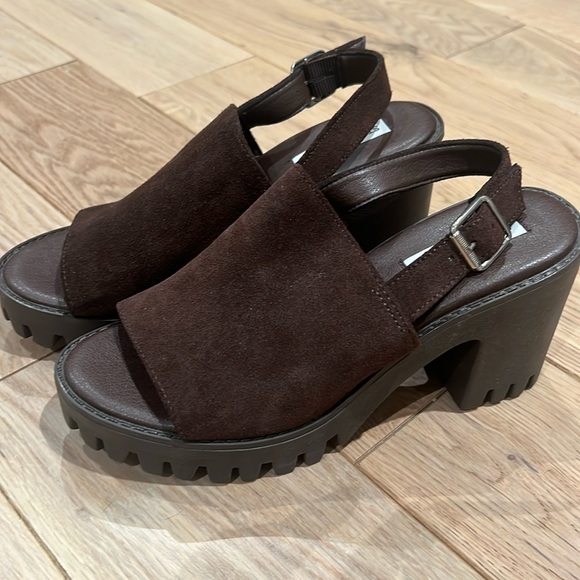 Steve Madden Sunnyside Block Sandal - Picture 1 of 4